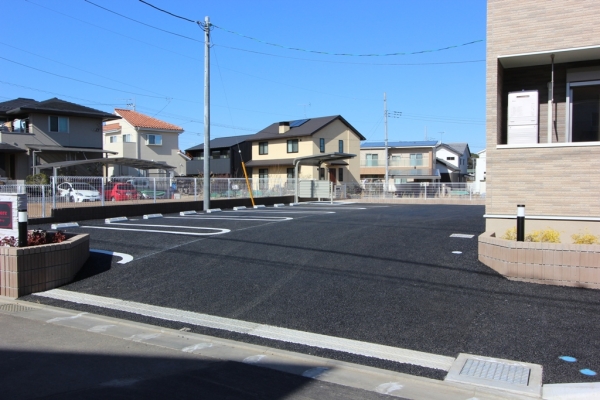 駐車場　駐車場