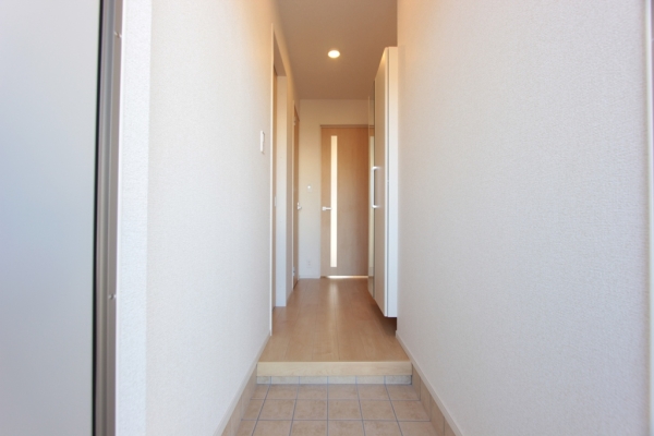 居室・リビング　玄関