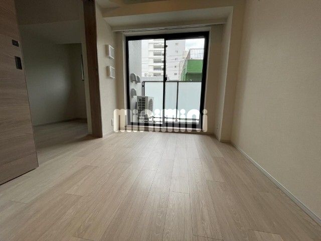 居室・リビング　別号室の参考写真