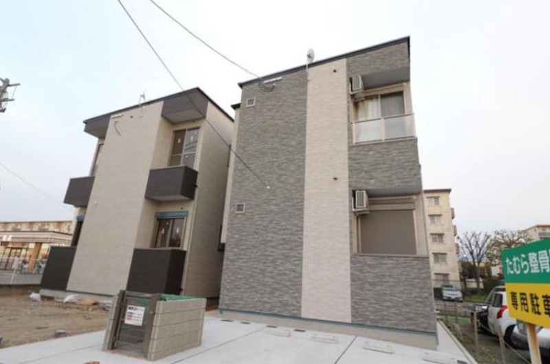 建物外観　角部屋1R物件です！