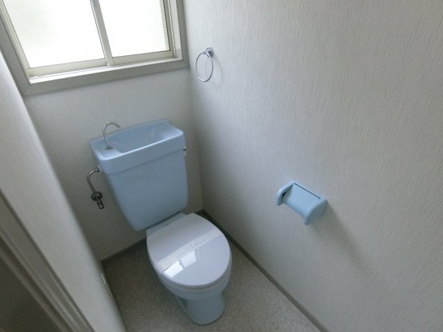 トイレ　別号室