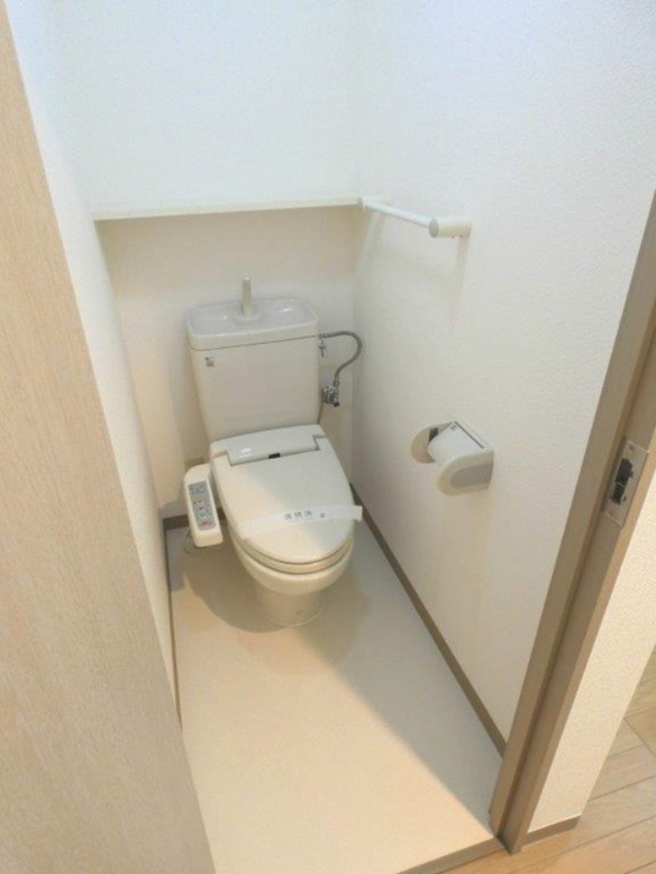 トイレ　図面と現状に相違がある場合には現状を優先