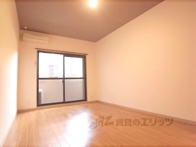 居室・リビング　洋室