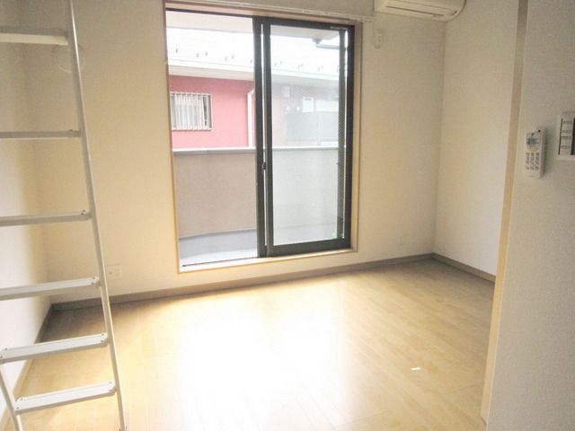 居室・リビング　★洋室7.8帖★