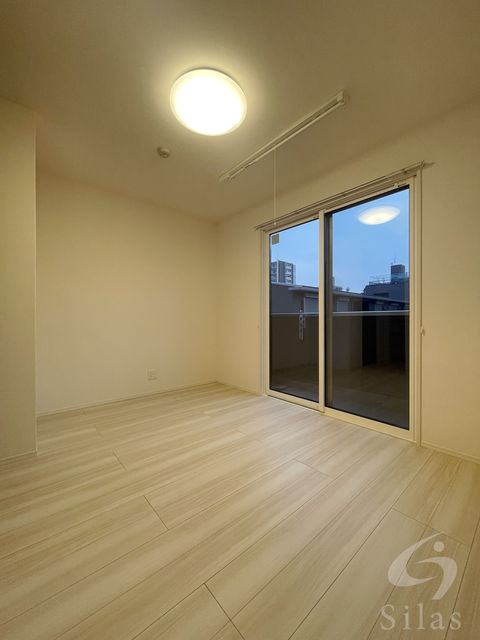 居室・リビング　同仕様