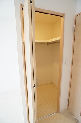 収納　ウォークインクローゼット