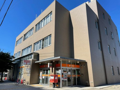 郵便局　常滑郵便局（郵便局）まで223m