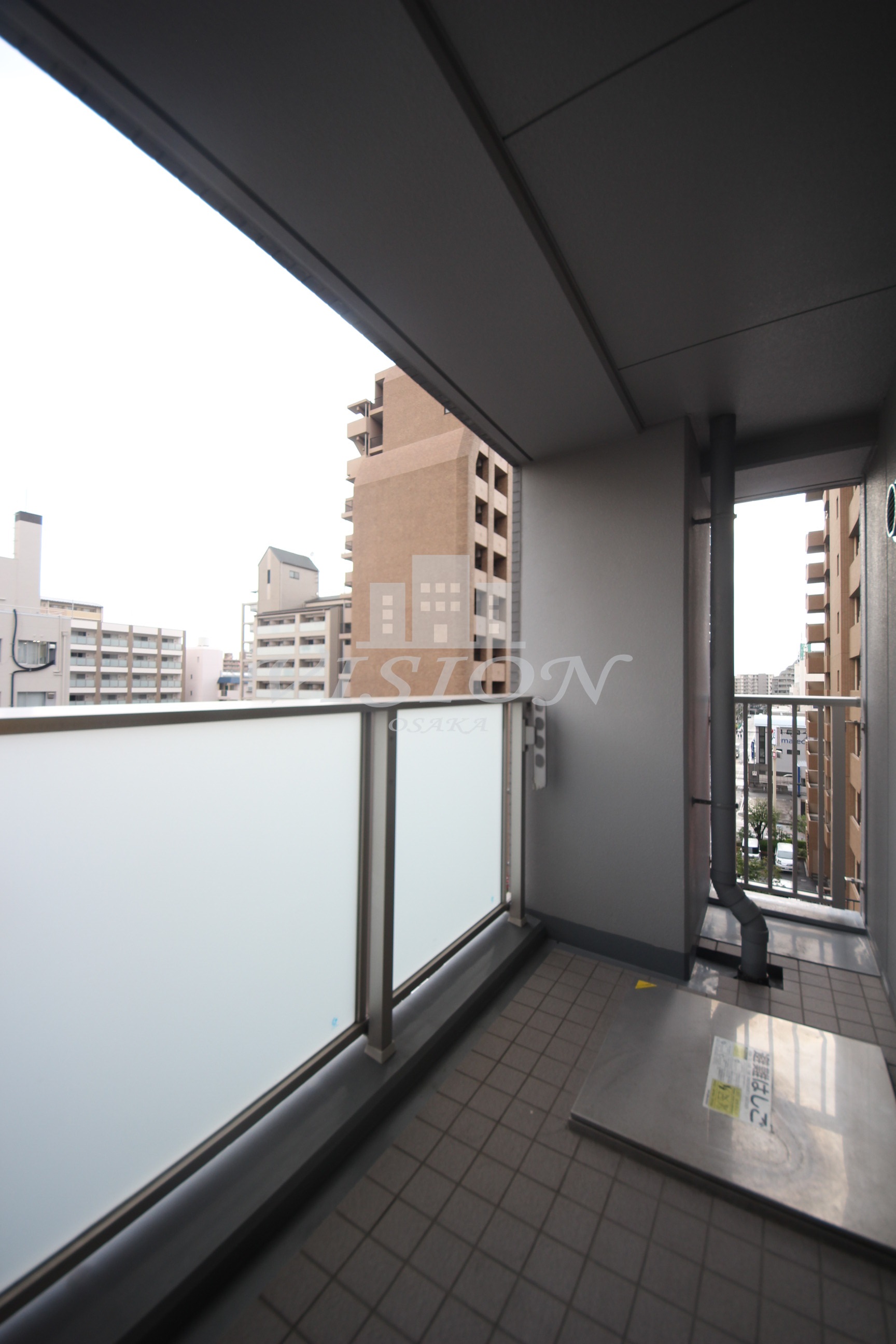 バルコニー　室内写真は別タイプのものです。