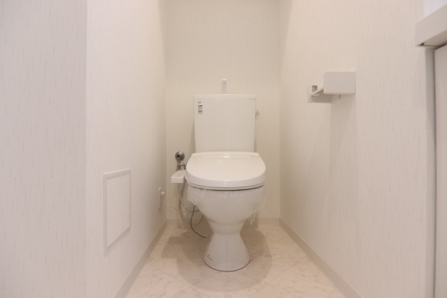 トイレ　※別室の参考写真の為、現況優先です。