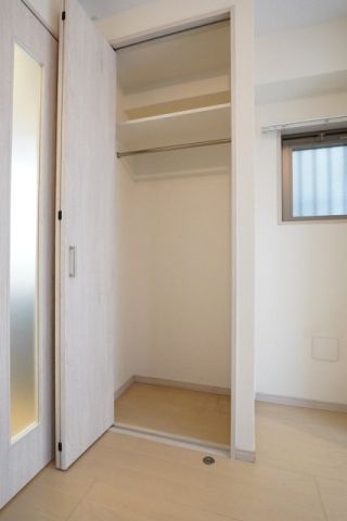 収納　マーベラス鶯谷　台東区根岸２