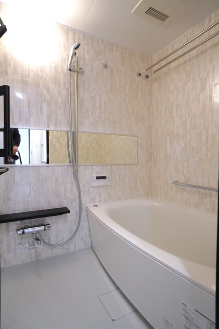 バス・シャワールーム　※写真は同タイプ住戸です。