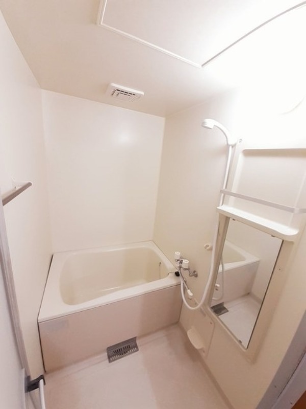 バス・シャワールーム　図面と現状に相違がある場合には現状を優先