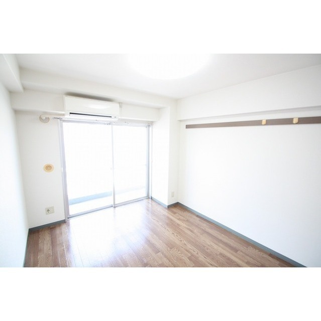 居室・リビング　洋室６．５帖