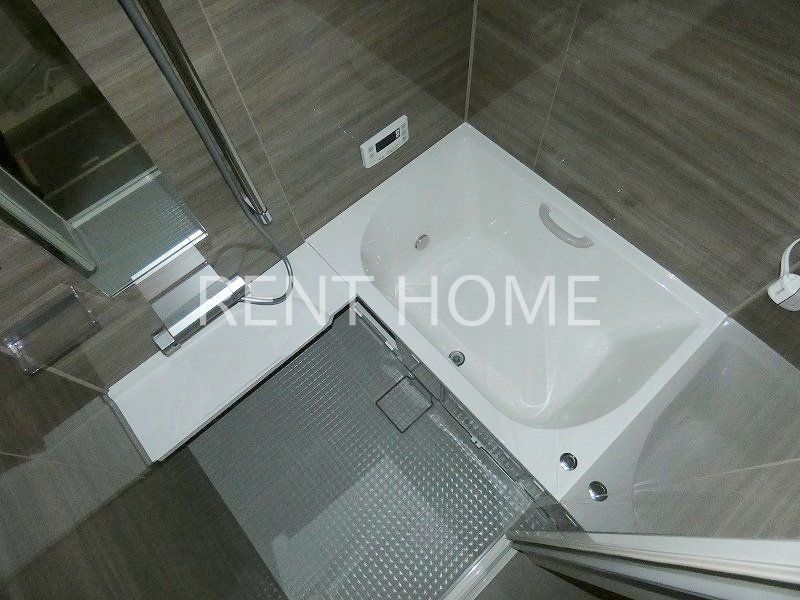 バス・シャワールーム　1216サイズの大型浴槽