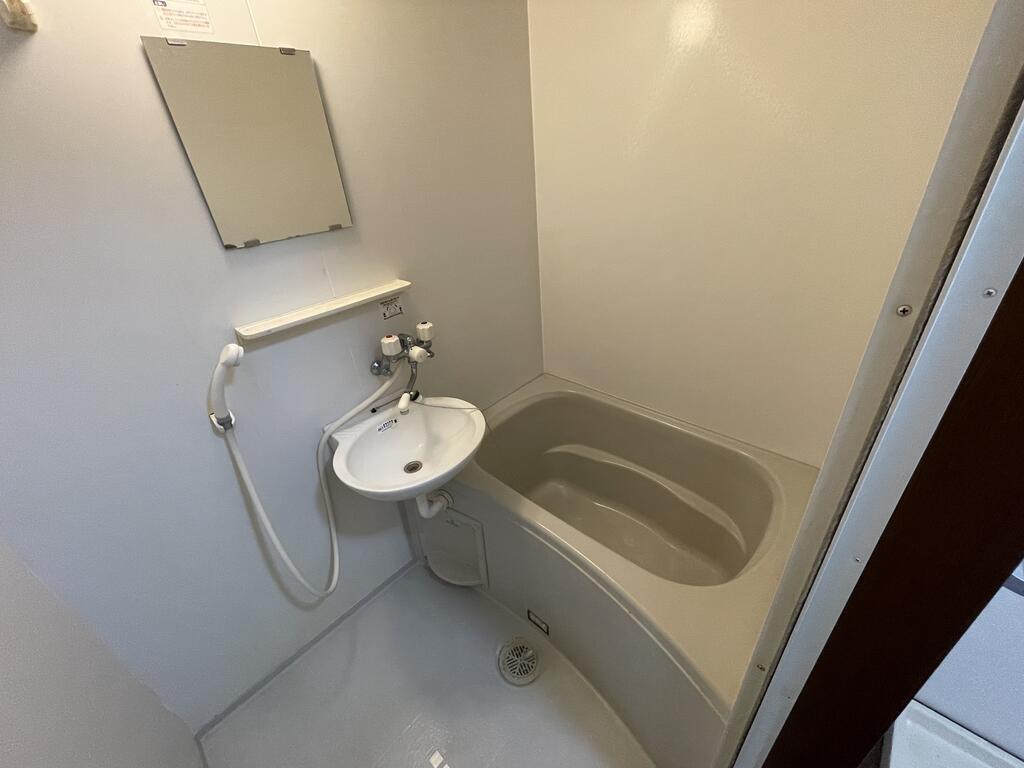 バス・シャワールーム　バス