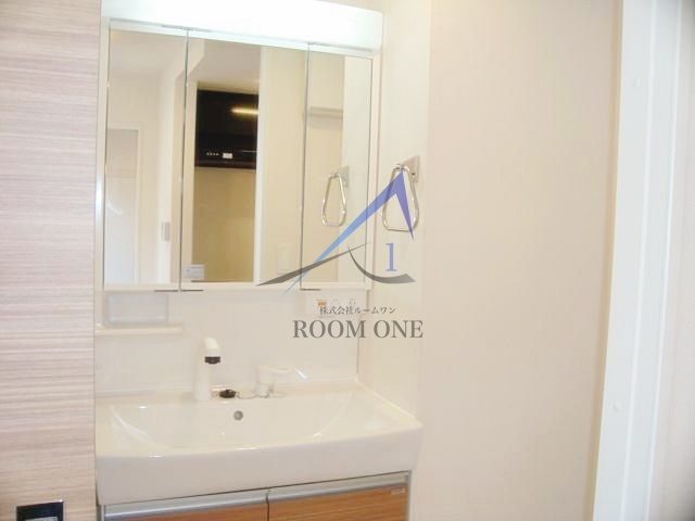 洗面設備　独立洗面台です。