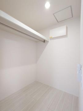 収納　ウォークインクローゼット（イメージ）