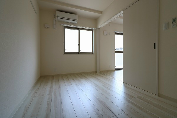 その他部屋・スペース　壁には付長押がついています。