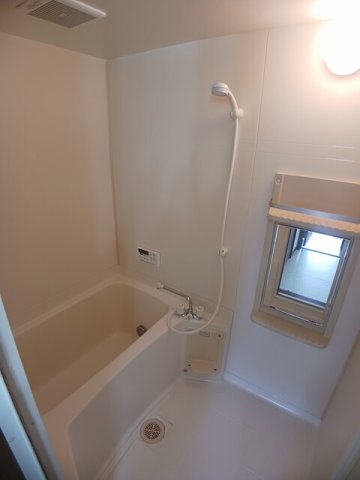 バス・シャワールーム　日々の暮らしに欠かせないお風呂です