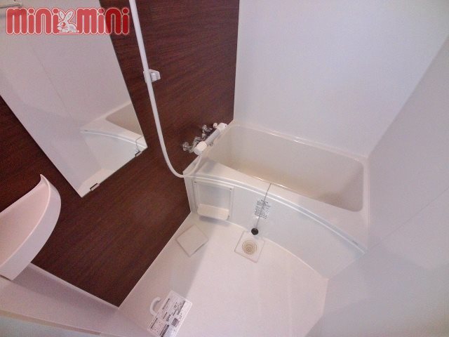 バス・シャワールーム　綺麗なバスルーム