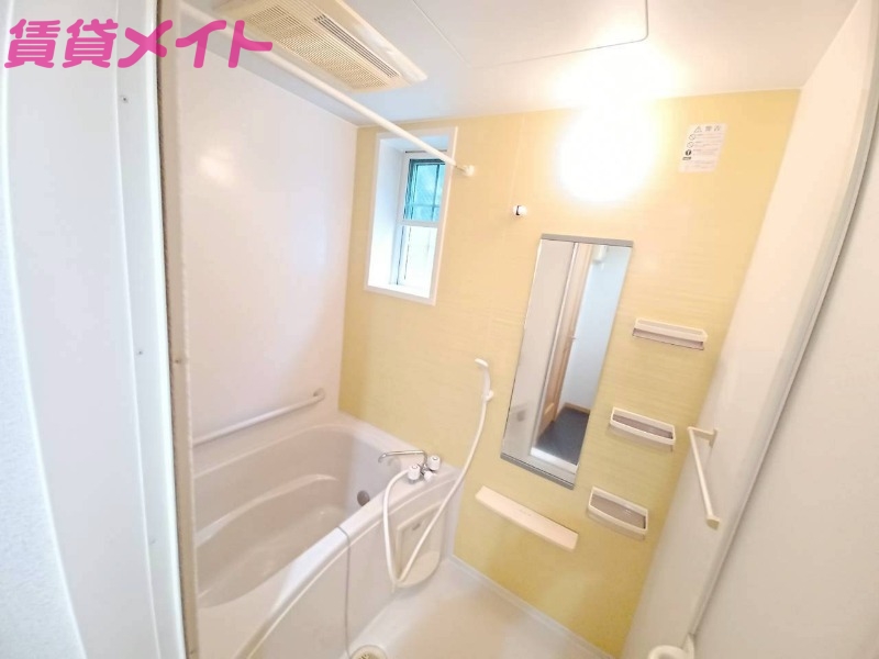 バス・シャワールーム　別部屋タイプ