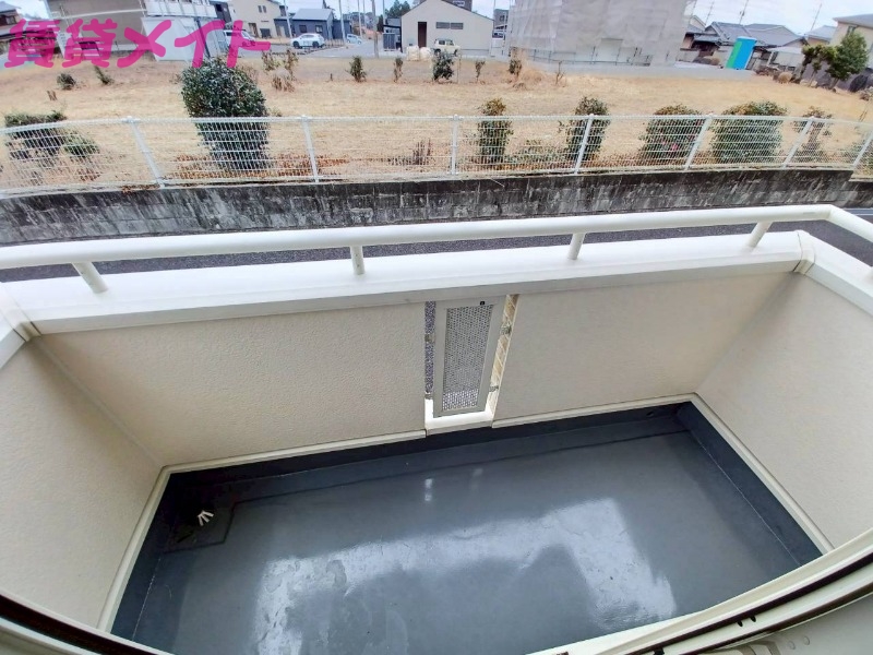 バルコニー　別部屋タイプ
