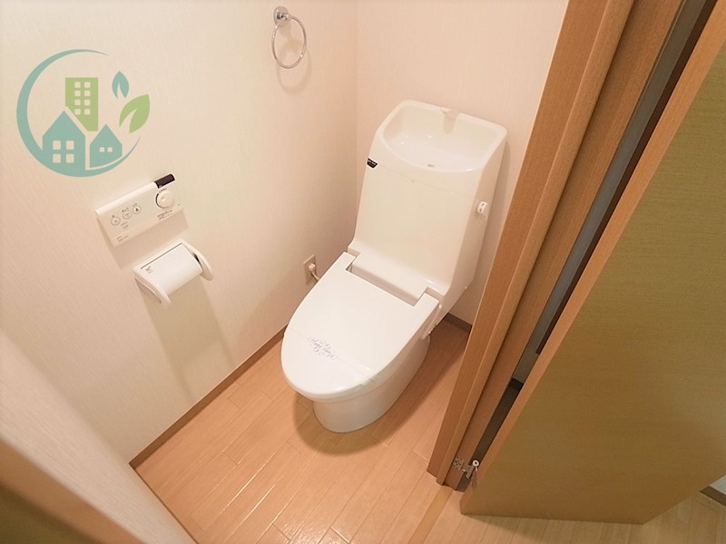トイレ　プレイスハイツ青谷