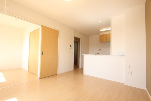 居室・リビング　日あたり良好、団らんスペース