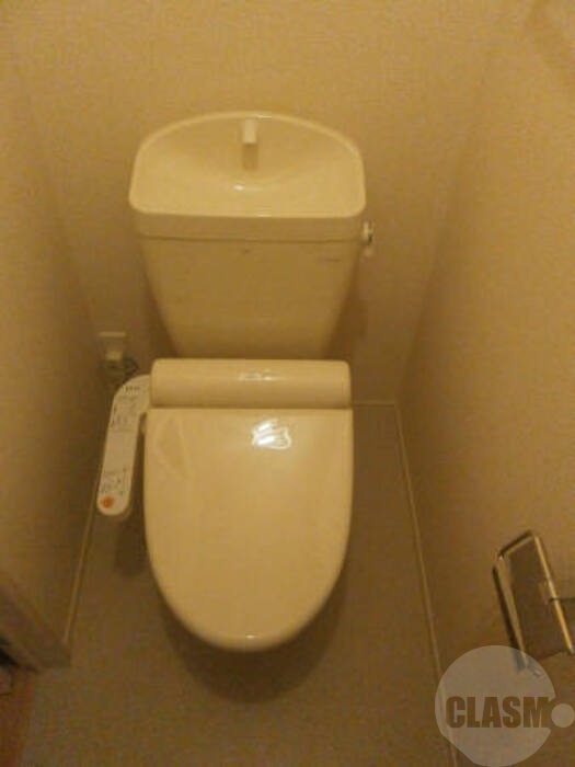 トイレ　温水洗浄便座