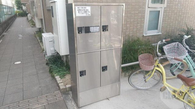 ロビー　宅配ＢＯＸ