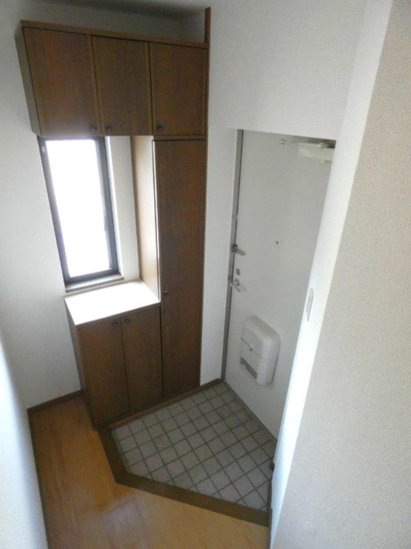 玄関　図面と現状に相違がある場合には現状を優先