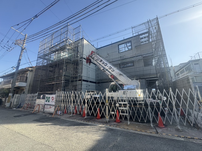 建物外観　建築中