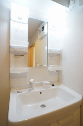 洗面設備　忙しい朝には欠かせない洗面所です