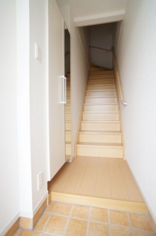 玄関　落ち着いた玄関です