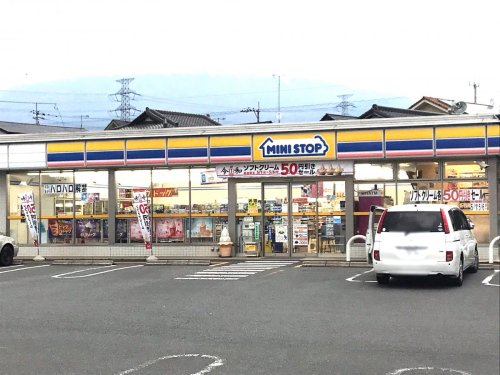 コンビニ　ミニストップ 富士宮宮原店（コンビニ）まで393m