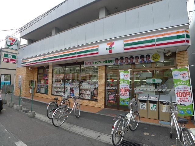 コンビニ　セブン-イレブン 流山初石駅前店（コンビニ）まで20m