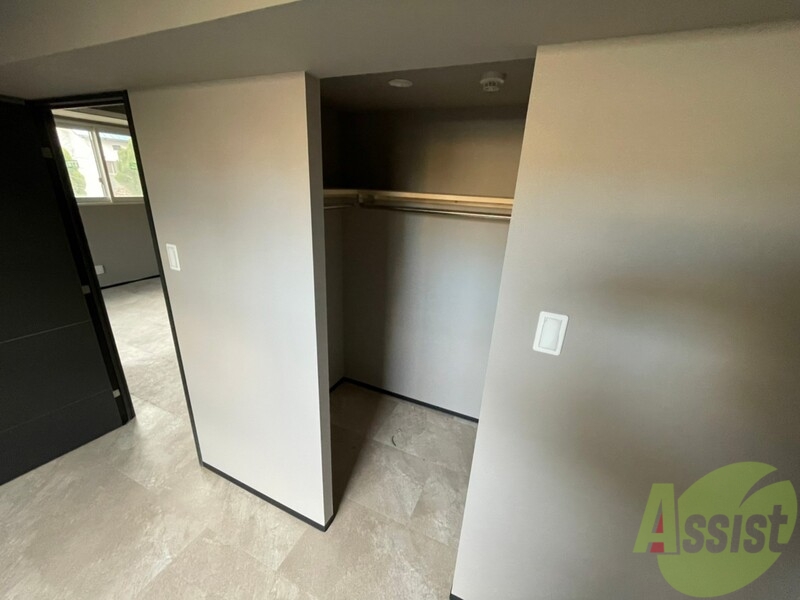 収納　寝室の収納です。部屋がすっきり片付きます。