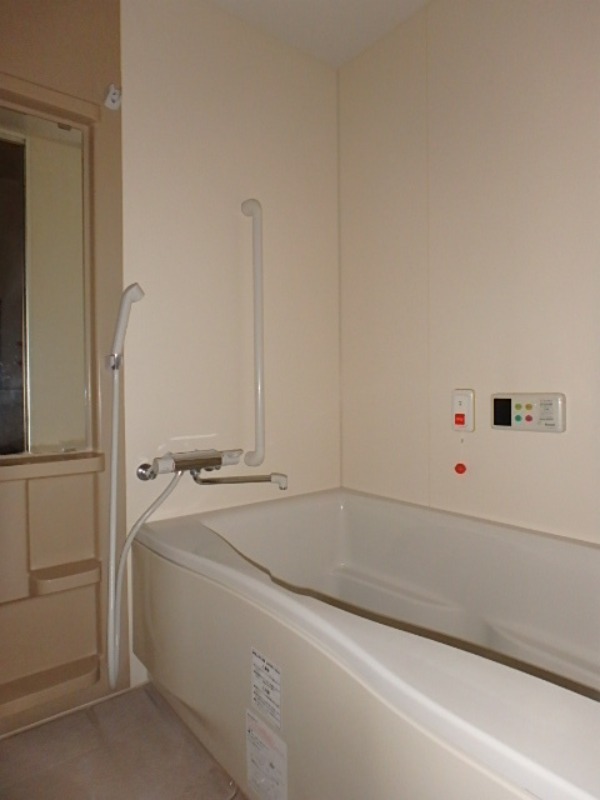 バス・シャワールーム　図面と現状に相違がある場合には現状を優先