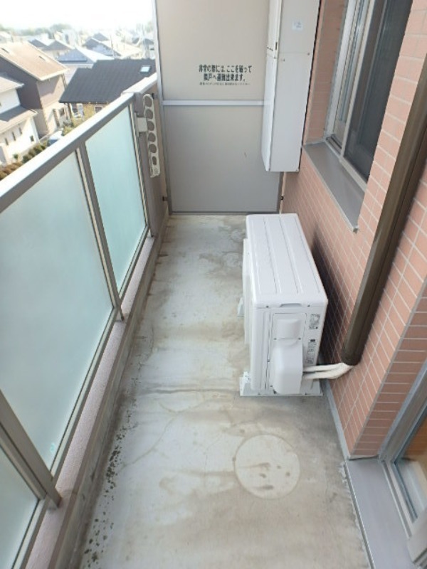 バルコニー　図面と現状に相違がある場合には現状を優先