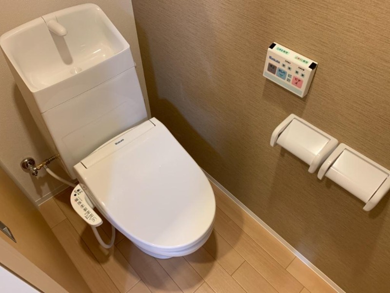 トイレ　図面と現状に相違がある場合には現状を優先