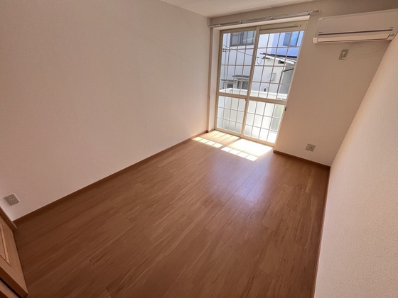 居室・リビング　※別部屋の写真です