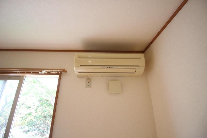 その他設備　リビングのエアコン
