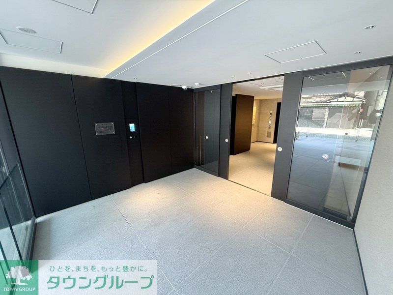 エントランス　エントランス