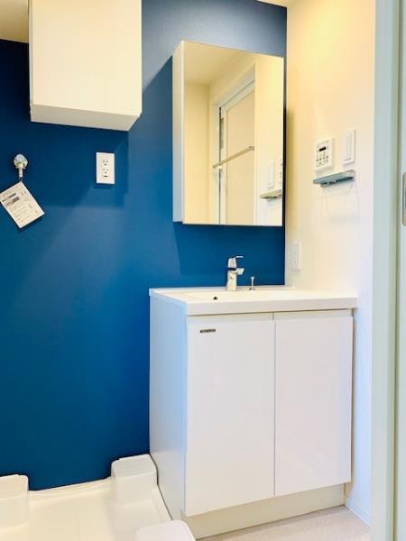 洗面設備　広い洗面スペース