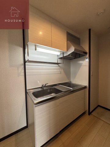 キッチン　コンパクトなキッチンで掃除もラクラク