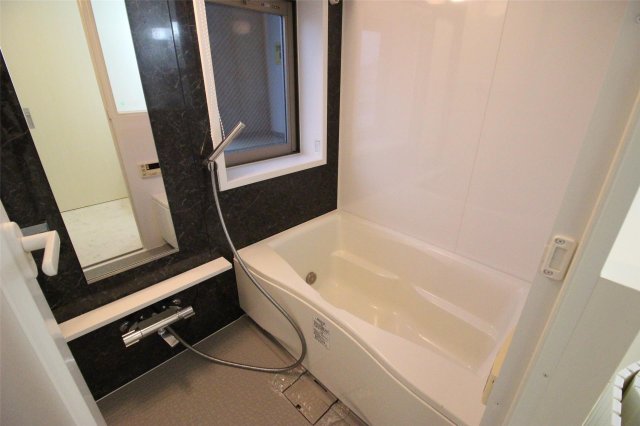 バス・シャワールーム　別室参考写真