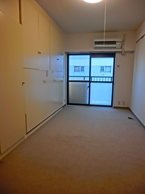 その他部屋・スペース　ひろびろ洋室7.8帖です