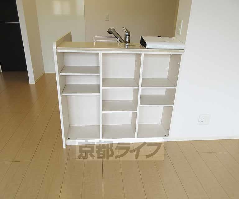 収納　キッチン裏収納。