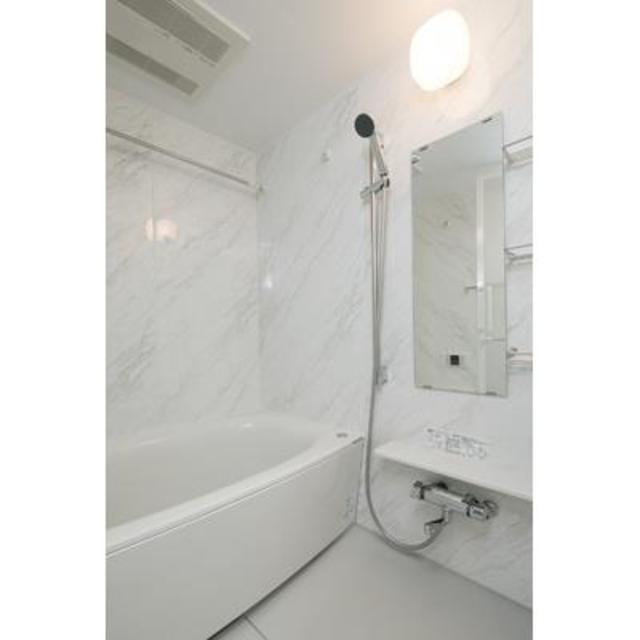 バス・シャワールーム　※写真は同タイプ住戸です。