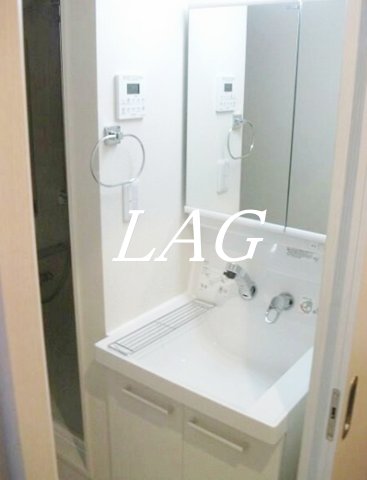 洗面設備　洗面台です。